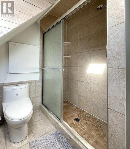 59 Muskoka Avenue, Oshawa, ON - Indoor Photo Showing Bathroom