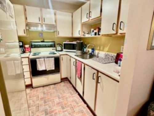 Kitchen - 6672 Place Beaubien, Montréal (Mercier/Hochelaga-Maisonneuve), QC - Indoor Photo Showing Kitchen