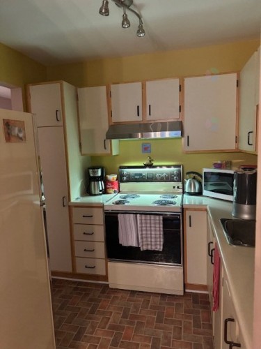 Kitchen - 6672 Place Beaubien, Montréal (Mercier/Hochelaga-Maisonneuve), QC - Indoor Photo Showing Kitchen