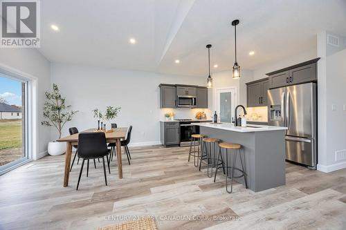 9 Postma Crescent, North Middlesex (Ailsa Craig), ON - Indoor