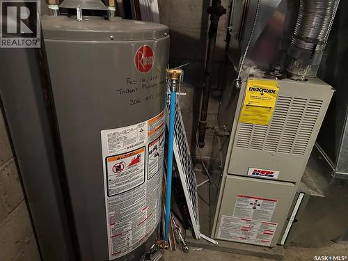 24 3Rd Avenue Se, Weyburn, SK - Indoor Photo Showing Basement