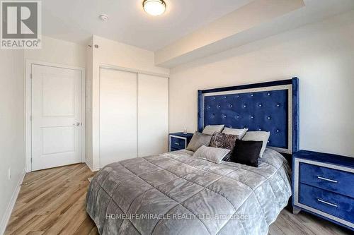 602 - 560 North Service Road, Grimsby, ON - Indoor Photo Showing Bedroom