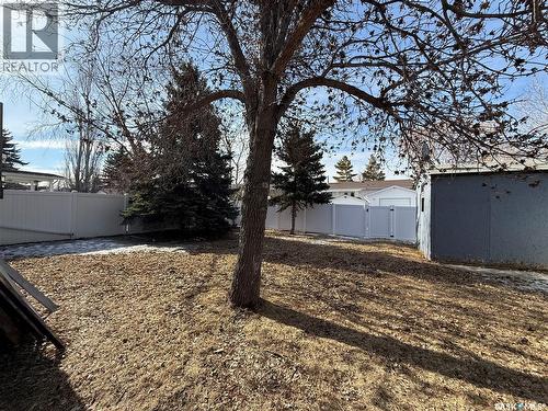 47 Hahn Crescent, Kindersley, SK - Outdoor