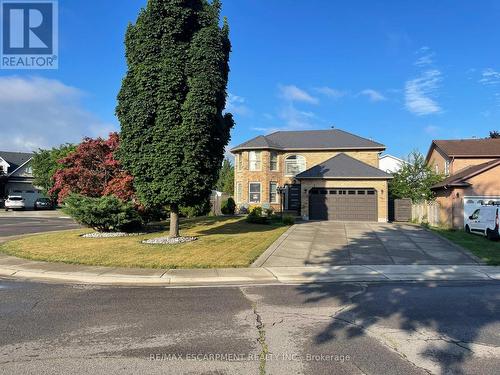 6 Regal Drive, Hamilton, ON - Outdoor