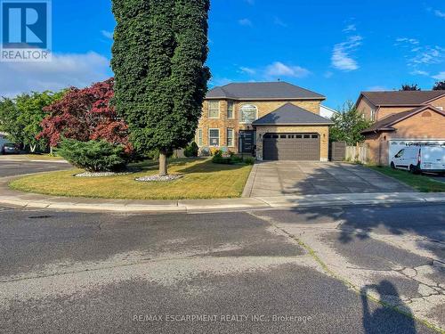 6 Regal Drive, Hamilton, ON - Outdoor