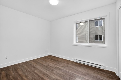 Bedroom - 1-1655 Rue Wilfrid-Pelletier, Saint-Jérôme, QC - Indoor Photo Showing Other Room