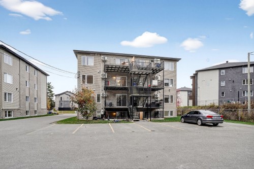 Back of Structure - 1-1655 Rue Wilfrid-Pelletier, Saint-Jérôme, QC - Outdoor