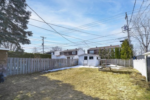Cour - 966 Av. Du Parc, Laval (Saint-Vincent-De-Paul), QC - Outdoor