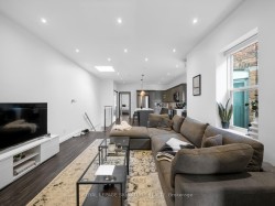 2243 Dundas Street W Toronto, ON M6R 1X6