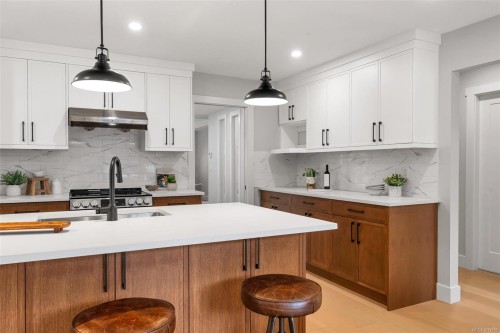 2297 Covington Pl, Saanich, BC 