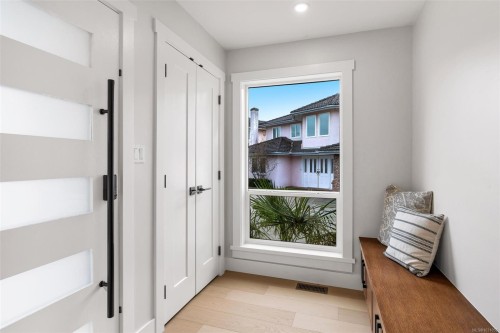 2297 Covington Pl, Saanich, BC 