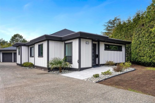 2297 Covington Pl, Saanich, BC 