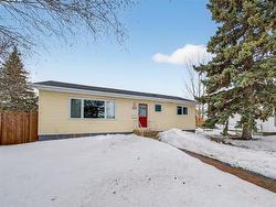 171 HOUDE DR Winnipeg, MB R3V 1C6