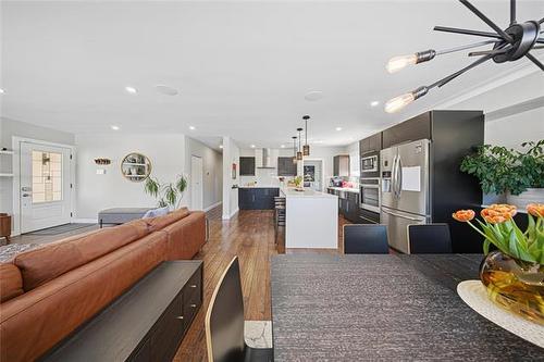 696 Ash St, Winnipeg, MB 