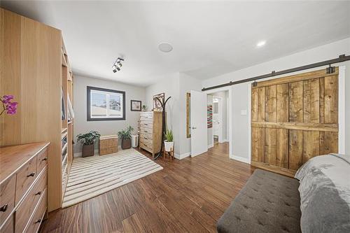 696 Ash St, Winnipeg, MB 