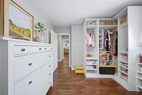 696 Ash St, Winnipeg, MB 