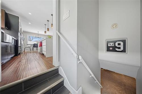 696 Ash St, Winnipeg, MB 