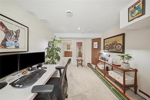 696 Ash St, Winnipeg, MB 