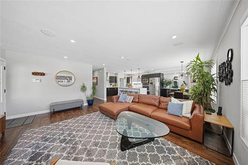 696 Ash St, Winnipeg, MB 