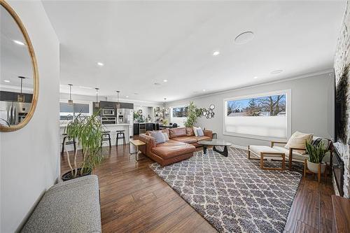 696 Ash St, Winnipeg, MB 