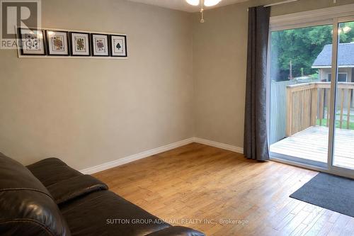 Living Room - 101 Merna Avenue, Hamilton, ON - Indoor Photo Showing Other Room