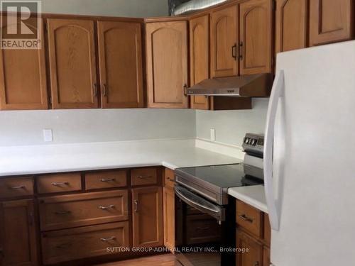 Kitchen - 101 Merna Avenue, Hamilton, ON - Indoor Photo Showing Kitchen