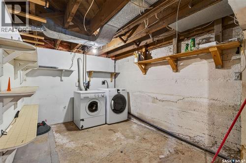 408 10Th Street E, Prince Albert, SK - Indoor Photo Showing Laundry Room