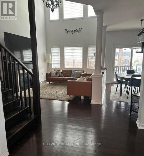 7 Woodvalley Court, Hamilton, ON - Indoor