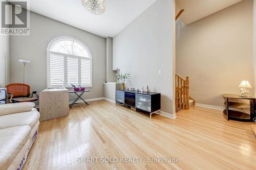 84 - 190 Harding Boulevard W, Richmond Hill, ON - Indoor