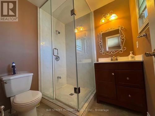 4255 Wakefield Crescent, Mississauga, ON - Indoor Photo Showing Bathroom