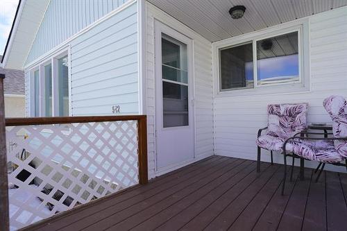 542 Ottawa Ave, Winnipeg, MB 