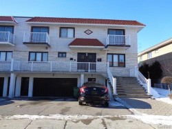 4505 Rue de Palerme Montréal (Saint-Léonard), QC H1S 3B9