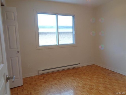 Bedroom - 4505 Rue De Palerme, Montréal (Saint-Léonard), QC - Indoor Photo Showing Other Room