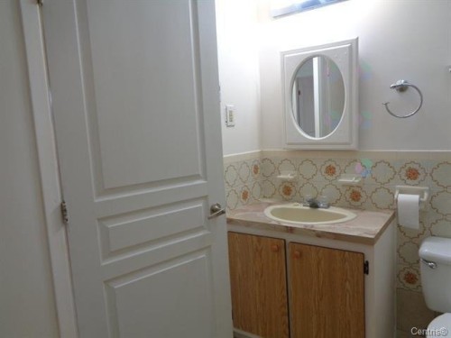 Bathroom - 4505 Rue De Palerme, Montréal (Saint-Léonard), QC - Indoor Photo Showing Bathroom