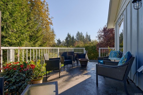 167 Bayridge Pl, Bowser, BC 