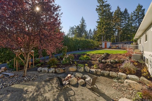 167 Bayridge Pl, Bowser, BC 