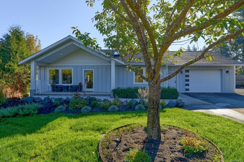 167 Bayridge Pl, Bowser, BC 