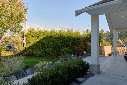 167 Bayridge Pl, Bowser, BC 