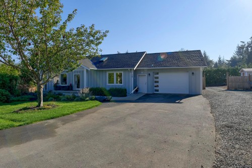 167 Bayridge Pl, Bowser, BC 