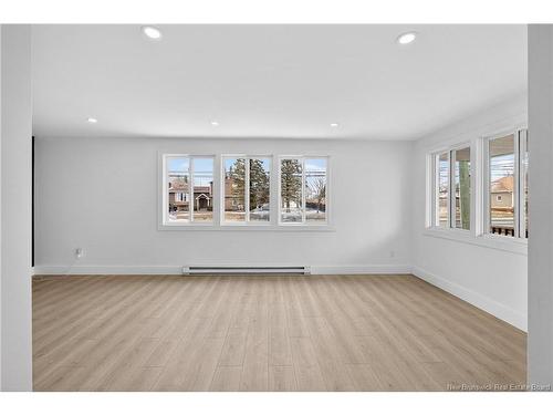 6 Kenmore Dr, Moncton, NB 