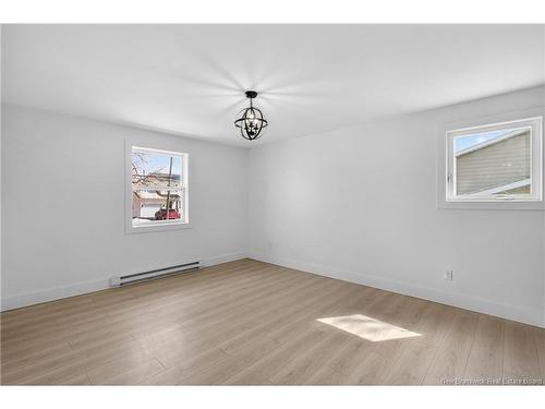 6 Kenmore Dr, Moncton, NB 