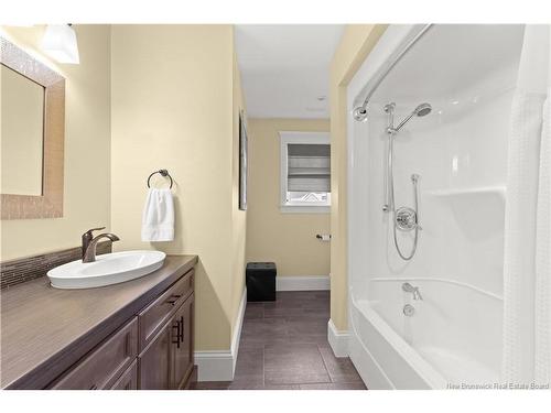 93 Champion St, Dieppe, NB 