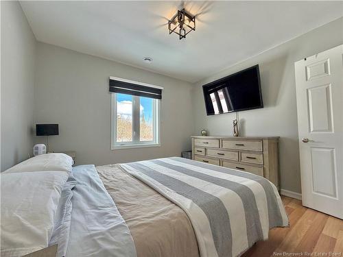 733 Morrison, Dunlop, NB 