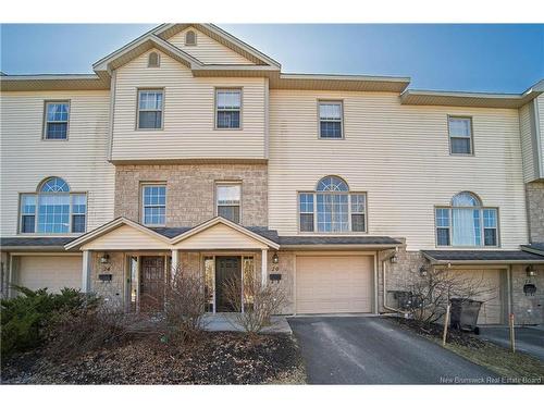 20 Hillside Lane, Fredericton, NB 