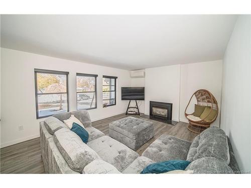 34 Simcoe Crt, Fredericton, NB 