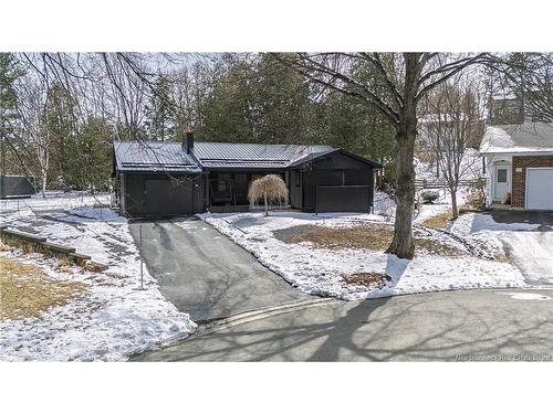 34 Simcoe Crt, Fredericton, NB 