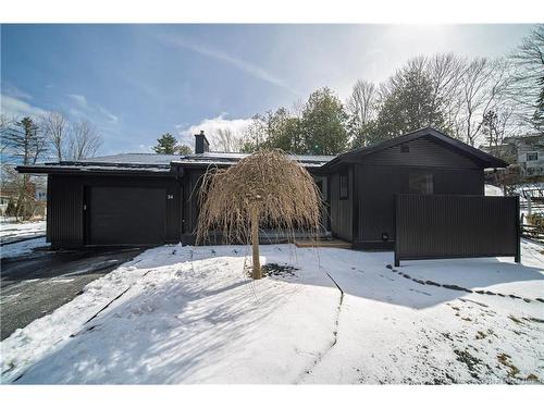 34 Simcoe Crt, Fredericton, NB 