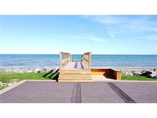 2156 Queen Elizabeth Dr, Bathurst, NB 