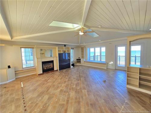 2156 Queen Elizabeth Dr, Bathurst, NB 