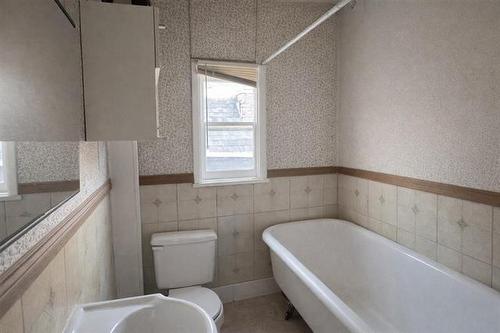 433 Burrows Ave, Winnipeg, MB 